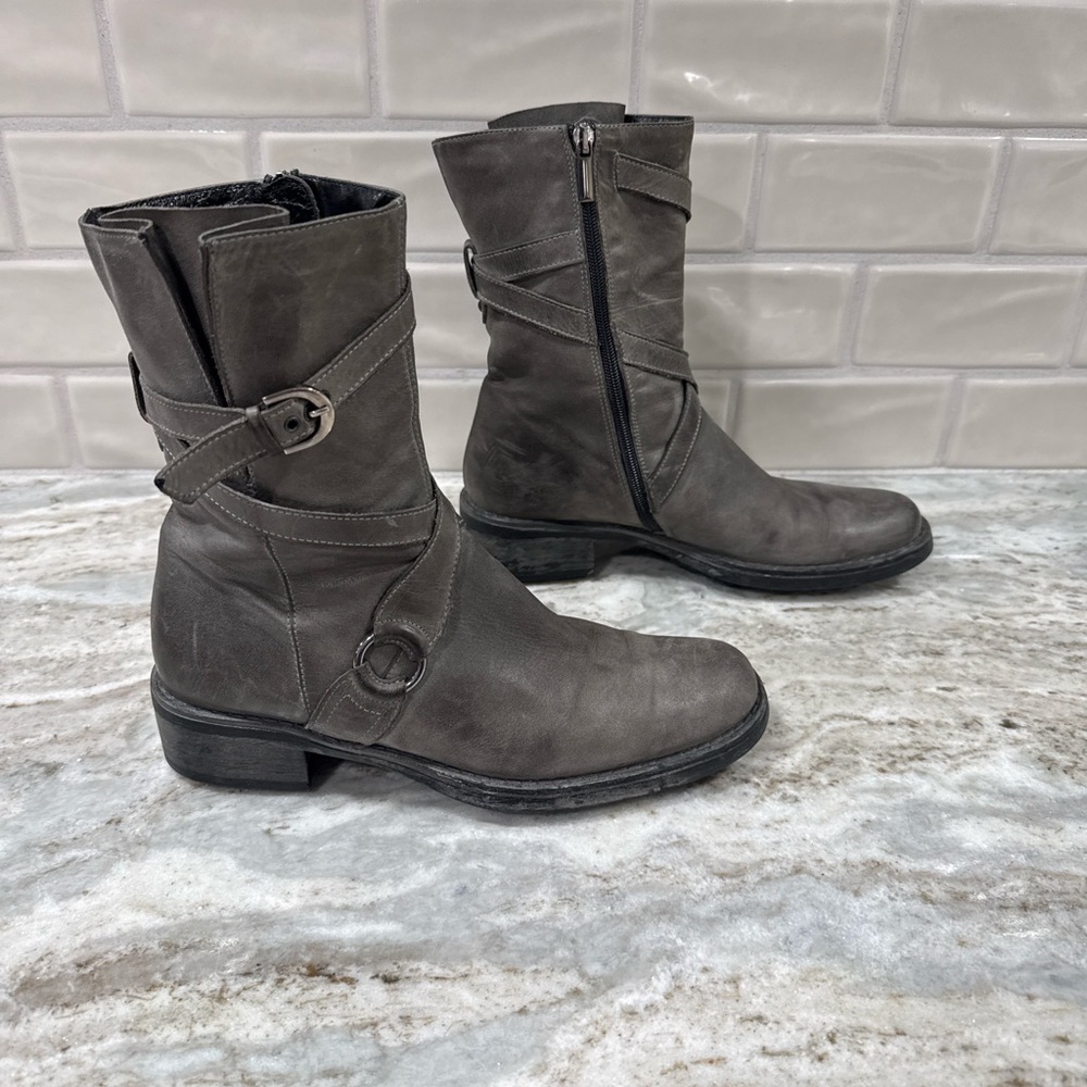 Aquatalia Gray Suede Waterproof Moto Boots – Women’s 9.5 - Picture 2 of 6